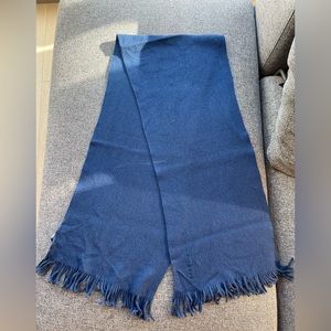 Beautiful blue Hugo Boss fringed wool scarf